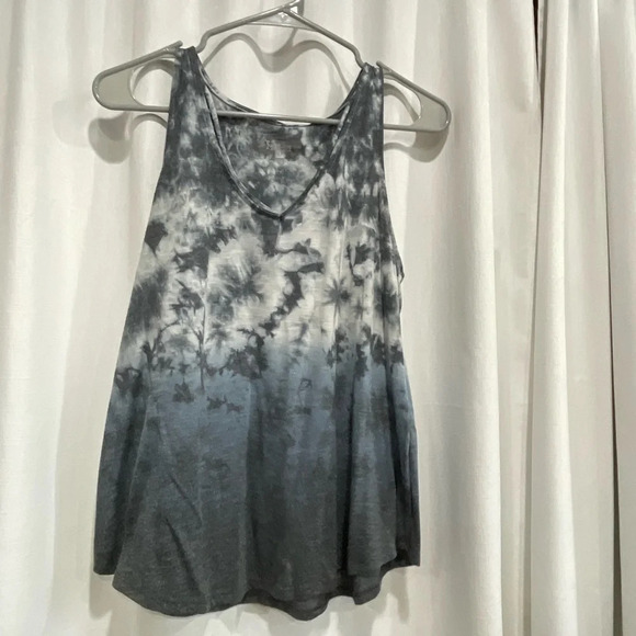 Mudd Small V-Neck Tank Grey Tie-Dye - Picture 1 of 5